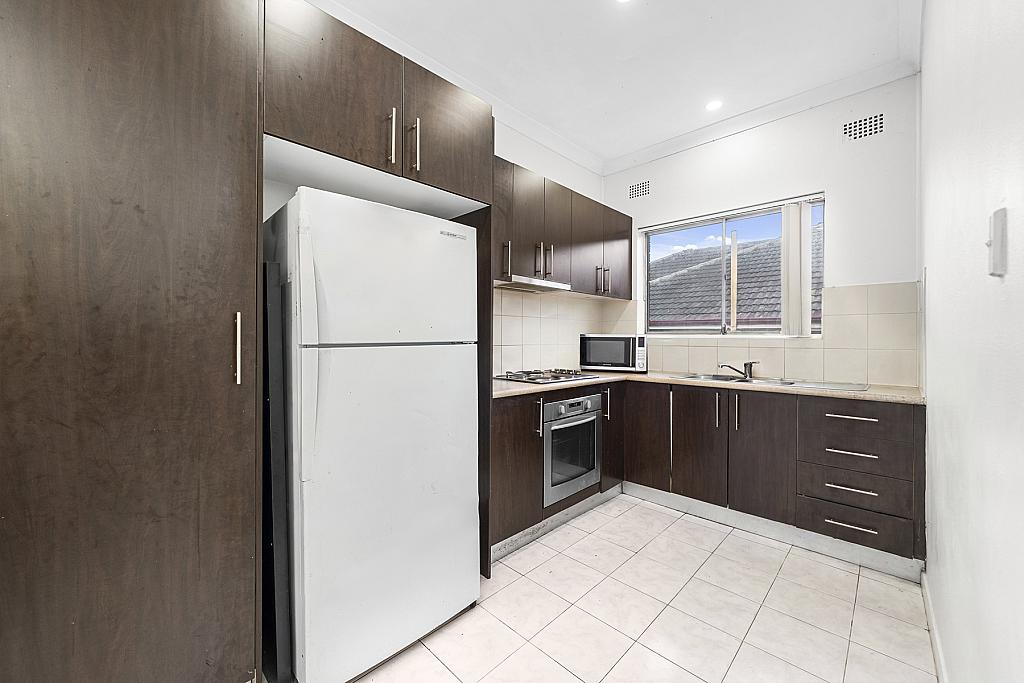 Photo 3 of 8 / 12 Colin Street
