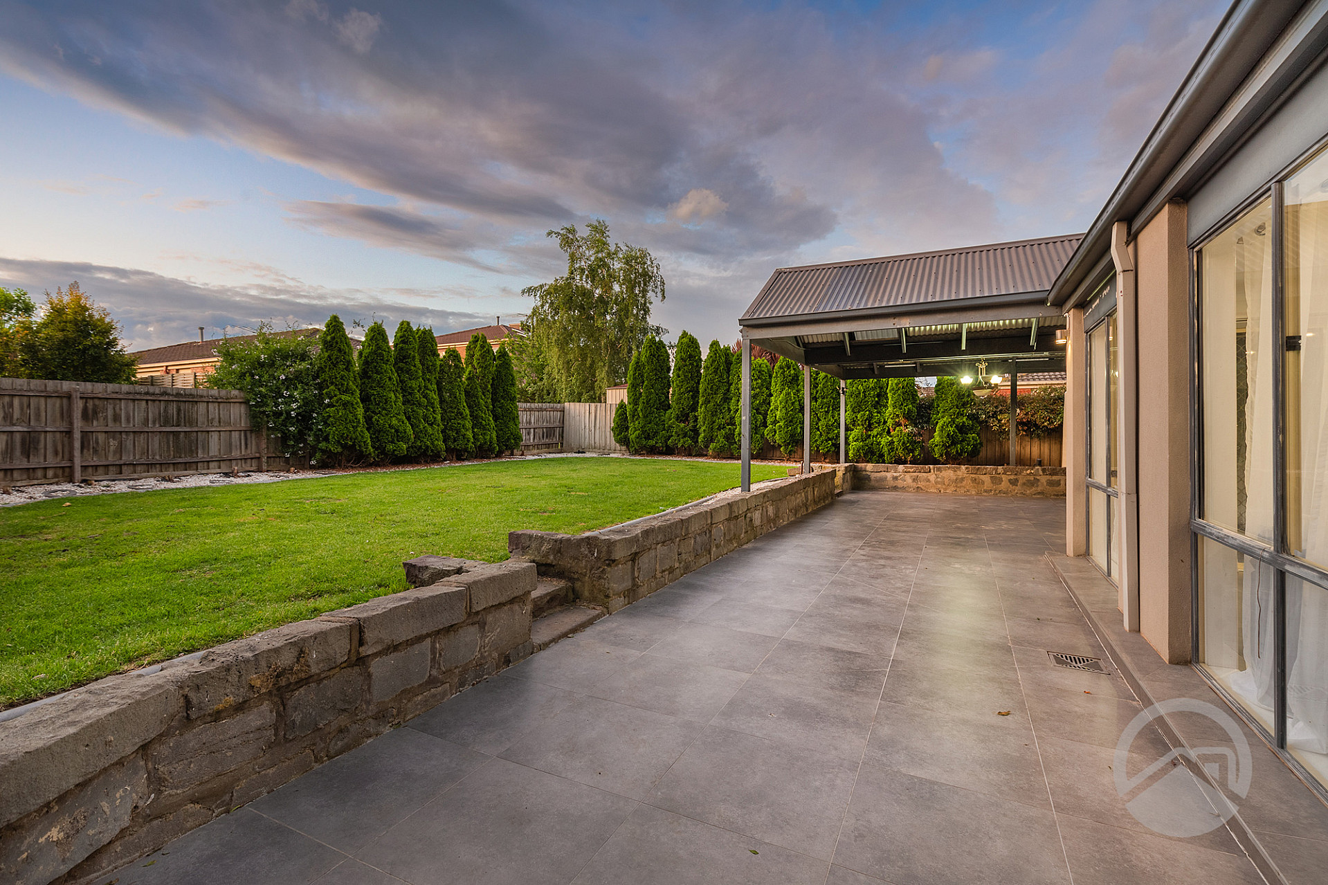 15 Broadland Way, NARRE WARREN SOUTH, VIC, 3805 1,050,000 1,155,000