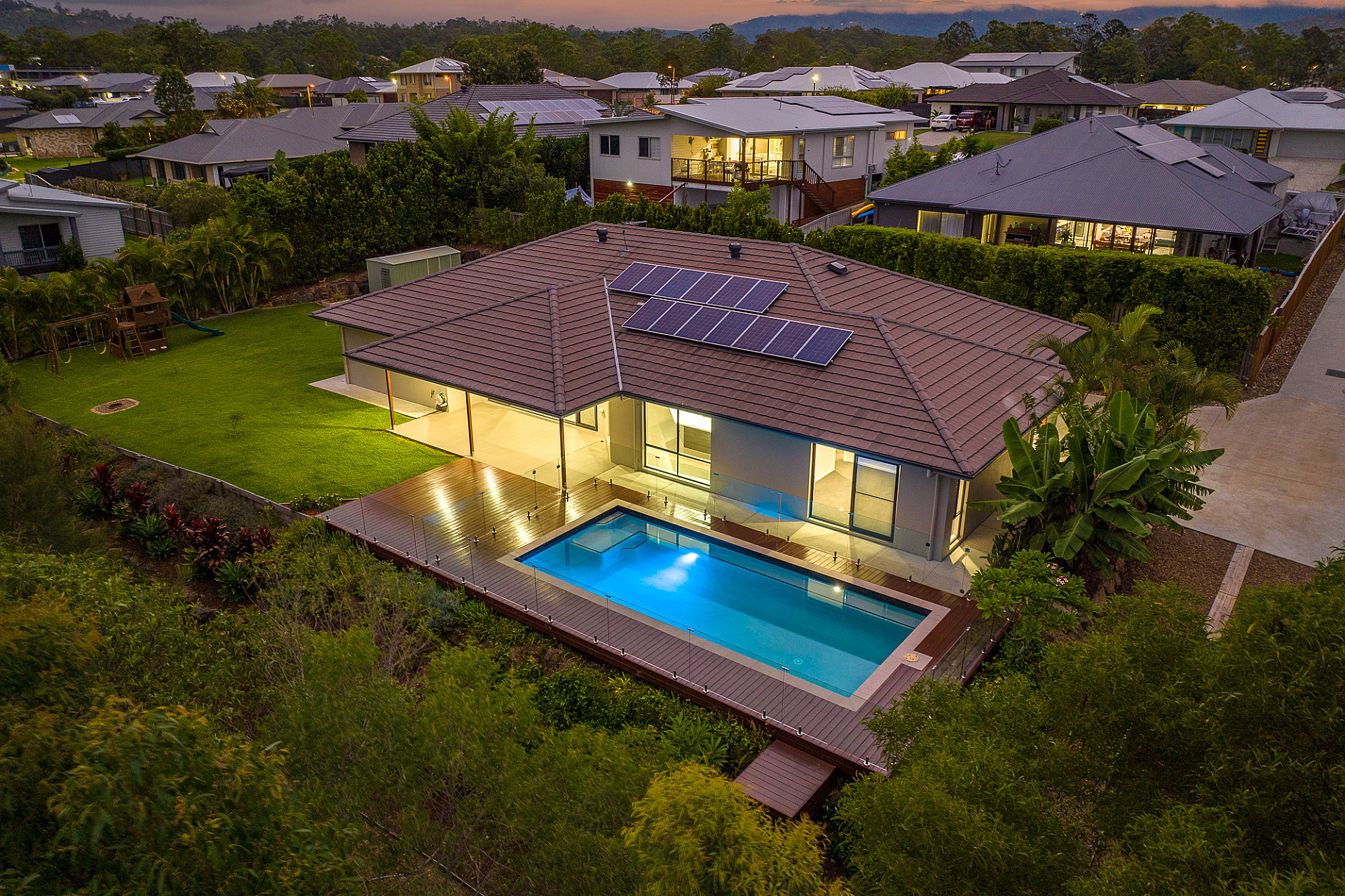 9 Button Quail Court, GILSTON, QLD, 4211 1,460,000