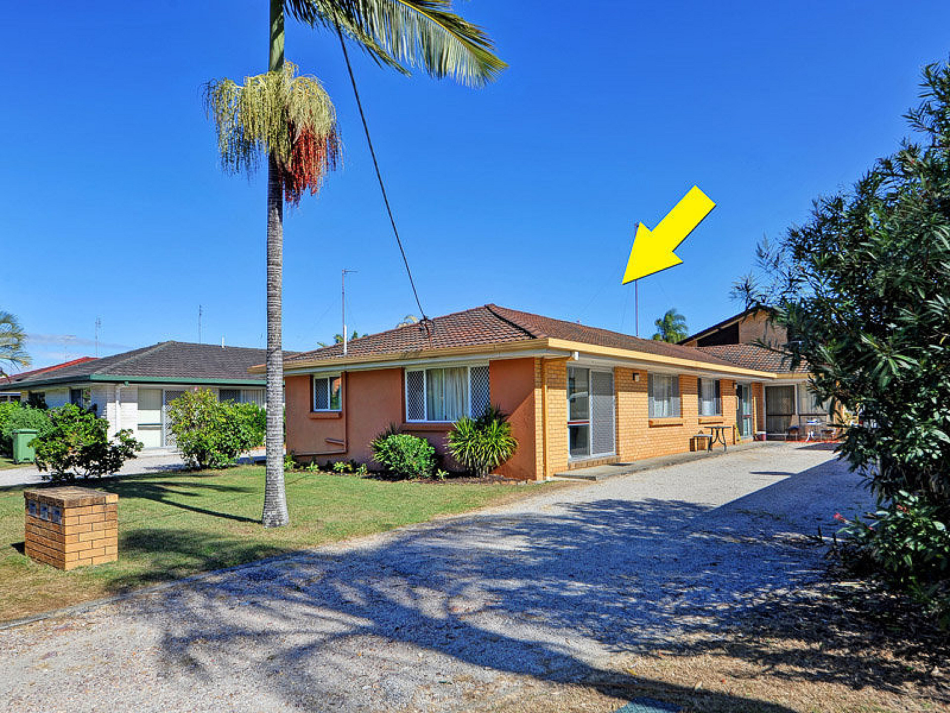 1 / 20 Parneno Street, CHEVRON ISLAND, QLD, 4217 610 per week