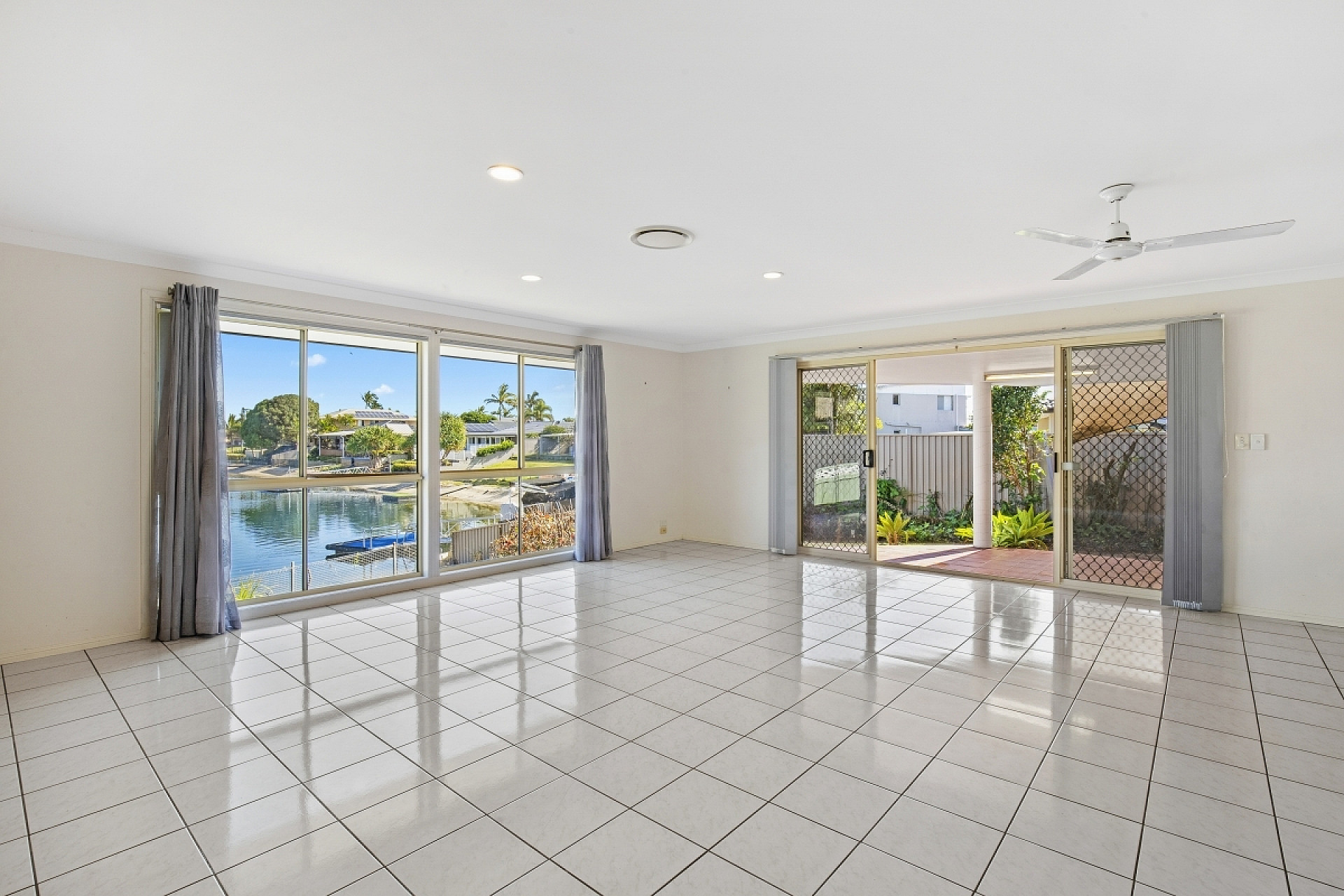 64 Alec Avenue, Mermaid Waters, QLD, 4218 1,725,000