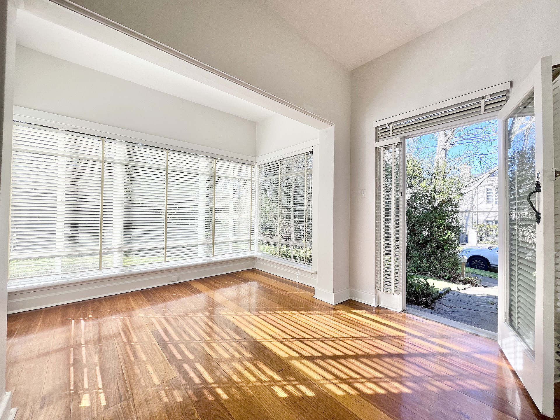 21 Alfred Street, KEW, VIC, 3101 700 per week